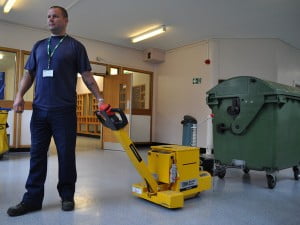 מכשיר דחיפה ומשיכה חשמלי MT3240 - Master Tug 1 מכשיר דחיפה ומשיכה חשמלי MT3240 - Master Tug 1