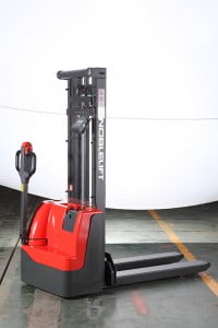 חשמלי שוקל אדם הולך ECL10SC 2 200x300 - מלגזון חשמלי שוקל אדם הולך ECL10SC