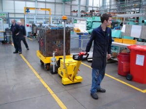 עגלה חשמלית Master Tug Range דגם MT10560 4