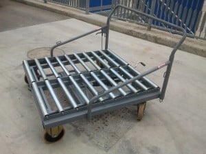 עגלה לשינוע והעברת מיכל 1000 קג 6 עגלה לשינוע והעברת מיכל 1000 קג 6