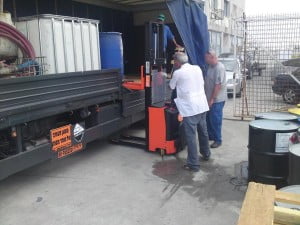 עגלת משטחים מלגזון חשמלי כולל תורן R106 3 עגלת משטחים מלגזון חשמלי כולל תורן R106 3