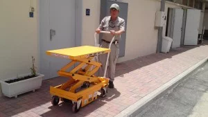 במות הרמה חשמלית ניידת 1600 ממ S104 2