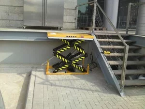 במת הרמה חשמלית נייחת 1000 עד 4000 קג גובה הרמה 1780 ממ S111 1
