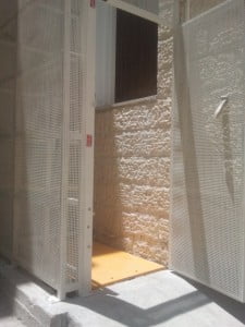 התקנת במה לנכים בירושלים 1