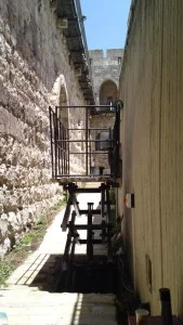 התקנת במת הרמה מוזאון מגדל דוד