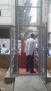 התקנת במת הרמה (מעלון) תחליף למעלית 1