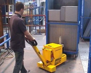 מכשיר דחיפה ומשיכה חשמלי MT3240 - Master Tug 5