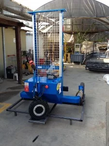 מלגזון חצי חשמלי לעבודה בשטח משובש ET-1000 1