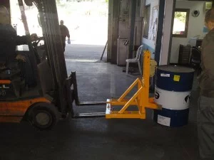 מתקן לשינוע חביות במלגזה GR100 2