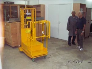 מתקני הרמה הרמה חשמלית דחיפה ידנית DR102 4