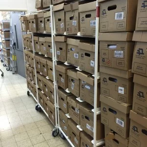 נצור עגלות להובלת ואחסנת תיקיות בנק ירושלים 4
