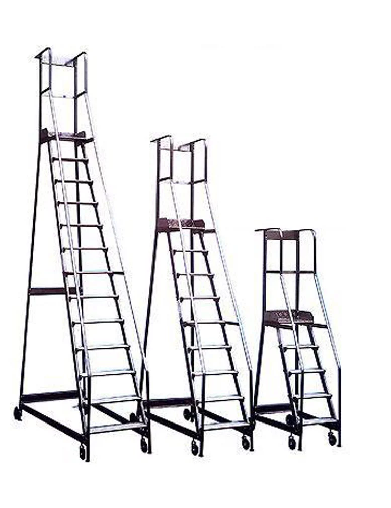 סולמות תחזוקה וליקוט STF