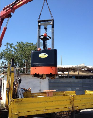 אדם הולך יד שניה T 12 3 - מלגזון אדם הולך יד שניה T-12