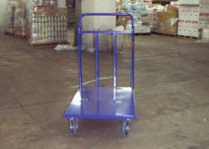 עגלת פלטפורמה יצןר ש.ב תמונה מהשטח