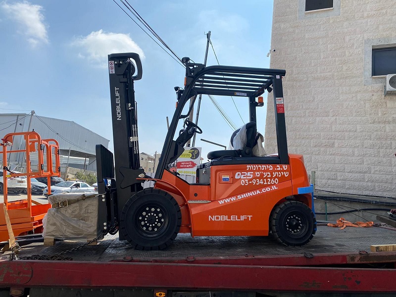 אספקת מלגזה חשמלית 4 גלגלים 2.5 טון מצבר ליתיום FE4P25/28Q WhatsApp Image 2023 07 29 at 13.23.56 - אספקת מלגזה חשמלית 4 גלגלים 2.5 טון מצבר ליתיום FE4P25/28Q